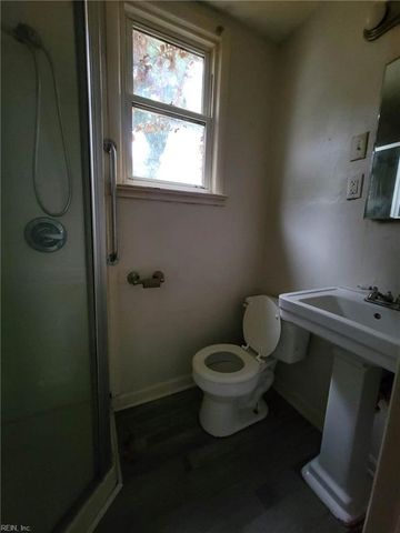 53 Decatur ST, Portsmouth, VA 23702