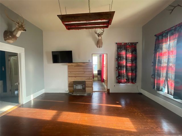 215 W Main Street, Lometa, TX 76853