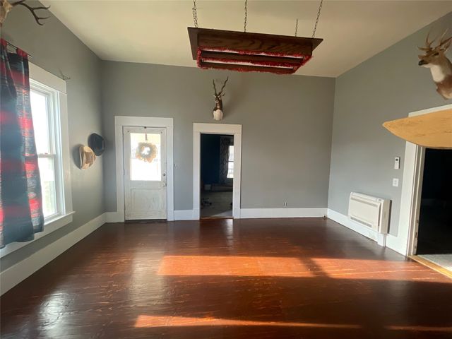 215 W Main Street, Lometa, TX 76853