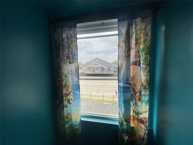 215 W Main Street, Lometa, TX 76853