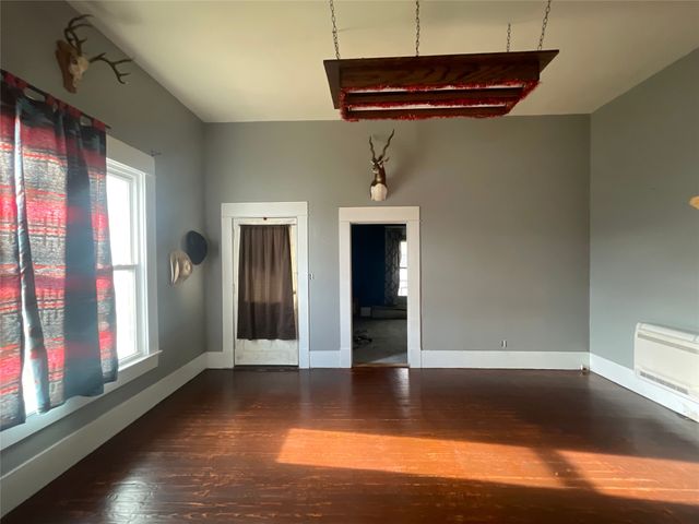 215 W Main Street, Lometa, TX 76853