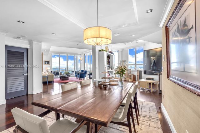 848 Brickell Key Dr LPH4401, Miami, FL 33131