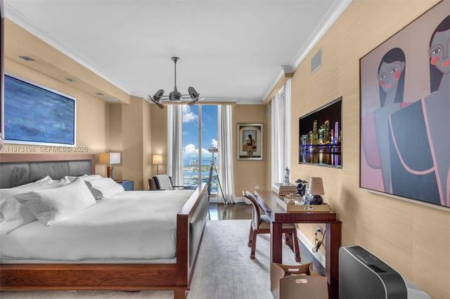 848 Brickell Key Dr LPH4401, Miami, FL 33131