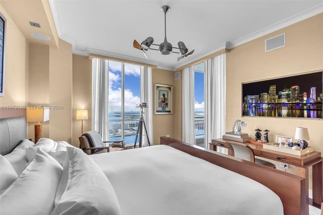 848 Brickell Key Dr LPH4401, Miami, FL 33131