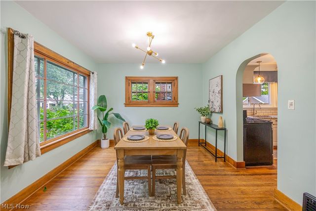 2529 Whitelaw Street, Cuyahoga Falls, OH 44221