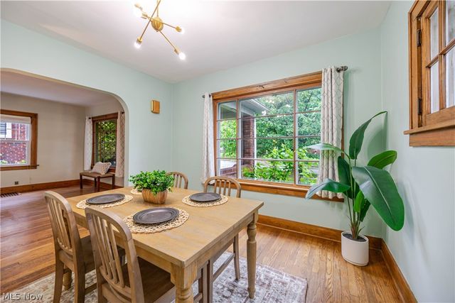 2529 Whitelaw Street, Cuyahoga Falls, OH 44221