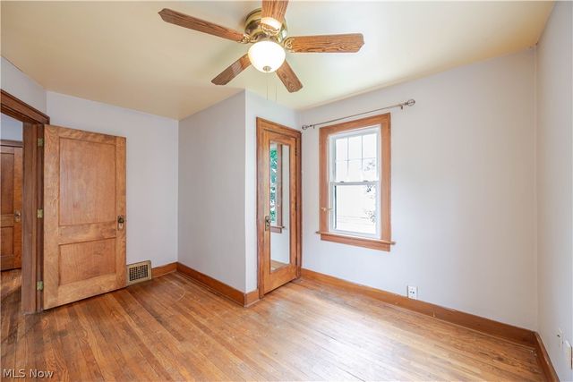 2529 Whitelaw Street, Cuyahoga Falls, OH 44221