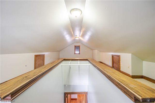 2529 Whitelaw Street, Cuyahoga Falls, OH 44221