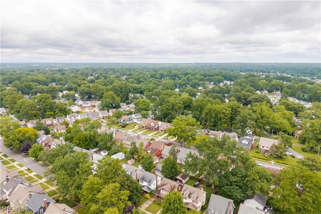 2529 Whitelaw Street, Cuyahoga Falls, OH 44221