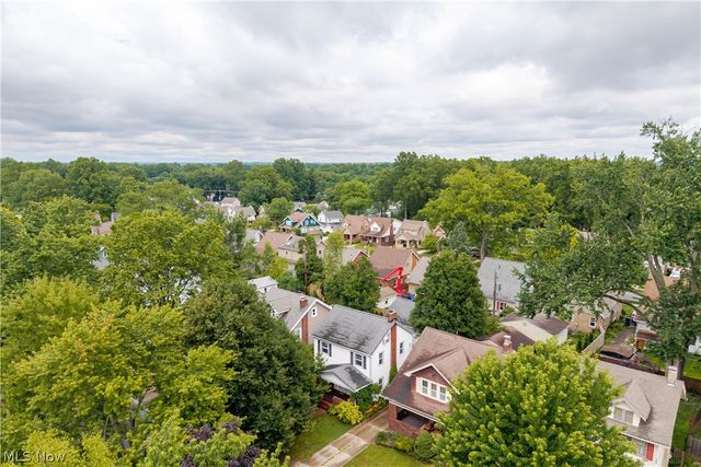 2529 Whitelaw Street, Cuyahoga Falls, OH 44221