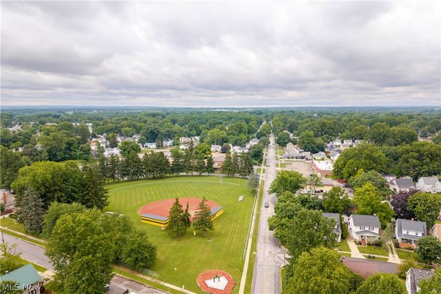 2529 Whitelaw Street, Cuyahoga Falls, OH 44221