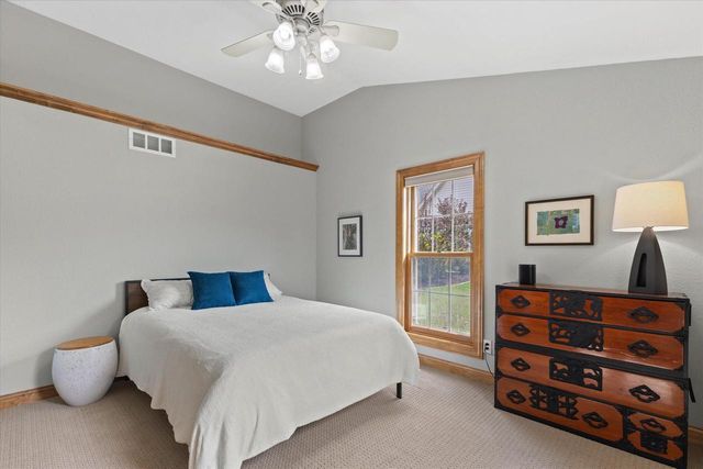 N74W16142 Stonewood DRIVE, Menomonee Falls, WI 53051
