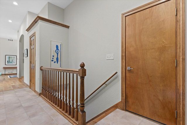N74W16142 Stonewood DRIVE, Menomonee Falls, WI 53051