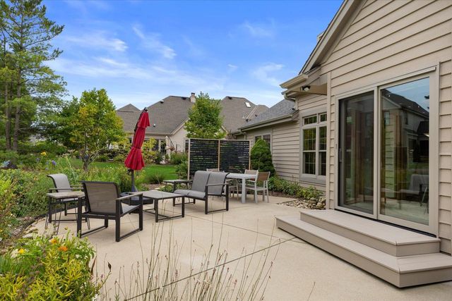 N74W16142 Stonewood DRIVE, Menomonee Falls, WI 53051
