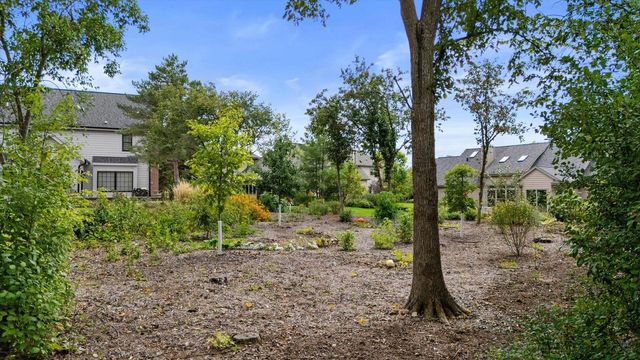 N74W16142 Stonewood DRIVE, Menomonee Falls, WI 53051
