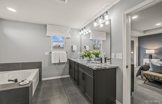 4145 Nottingham Circle, Clarkston, MI 48346