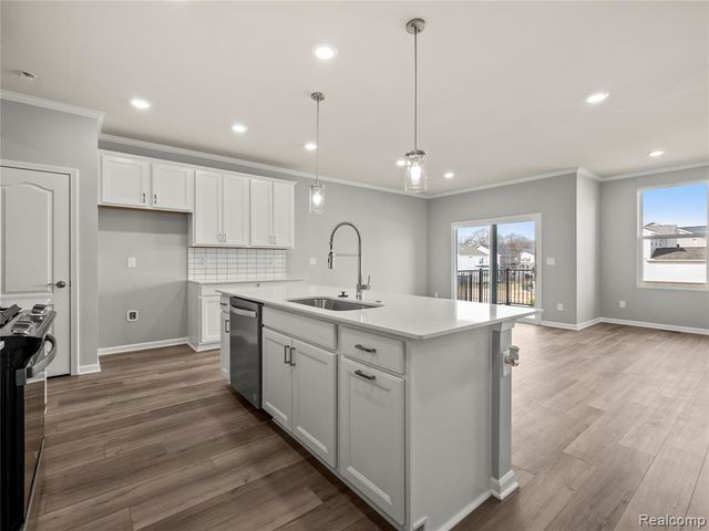 4145 Nottingham Circle, Clarkston, MI 48346