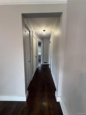 320 Flowerdale Street, Ferndale, MI 48220