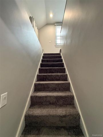 320 Flowerdale Street, Ferndale, MI 48220