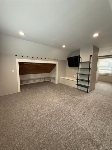 320 Flowerdale Street, Ferndale, MI 48220