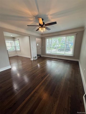 320 Flowerdale Street, Ferndale, MI 48220