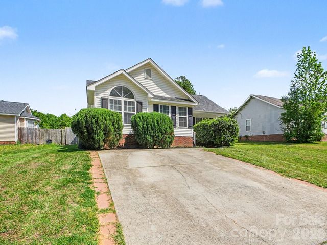 3744 Capps Hill Drive, Charlotte, NC 28216