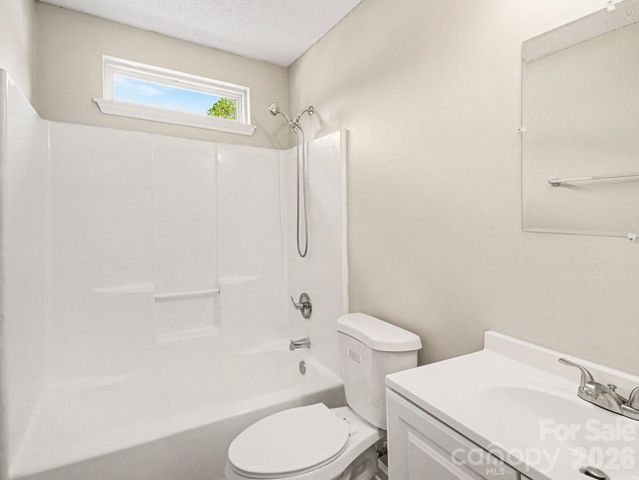 3744 Capps Hill Drive, Charlotte, NC 28216