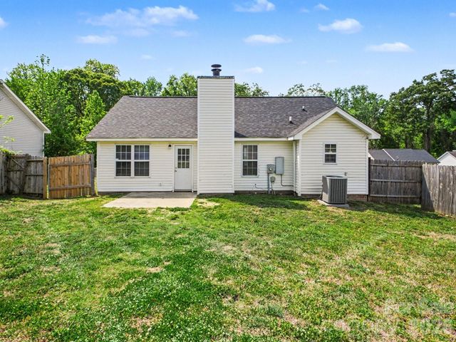 3744 Capps Hill Drive, Charlotte, NC 28216