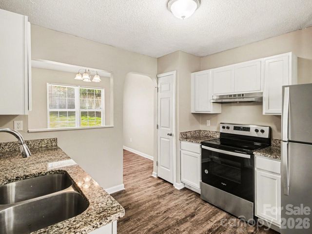 3744 Capps Hill Drive, Charlotte, NC 28216