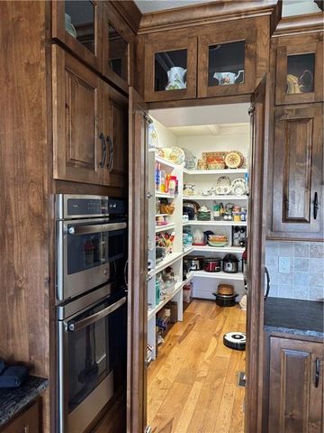 8856 Freedom Street, Lenexa, KS 66227