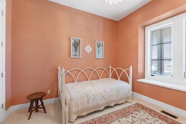 8856 Freedom Street, Lenexa, KS 66227