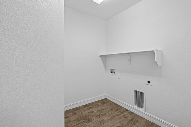 1929 Brahorn Lane, Fort Worth, TX 76131