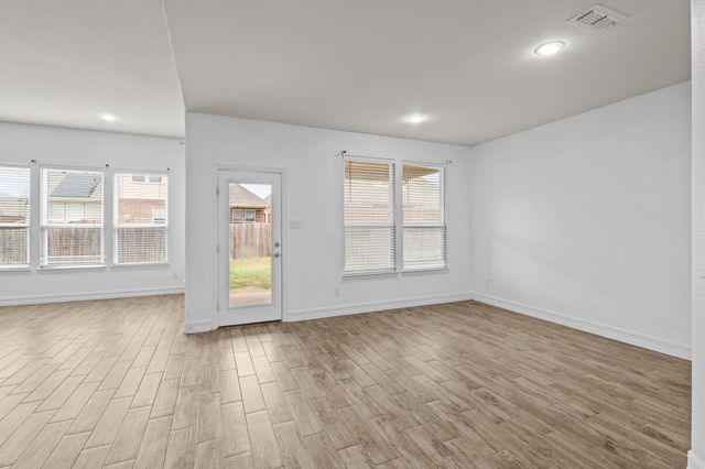 1929 Brahorn Lane, Fort Worth, TX 76131