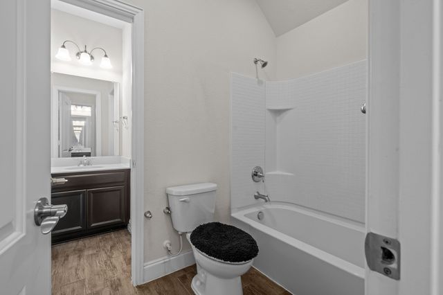 1929 Brahorn Lane, Fort Worth, TX 76131