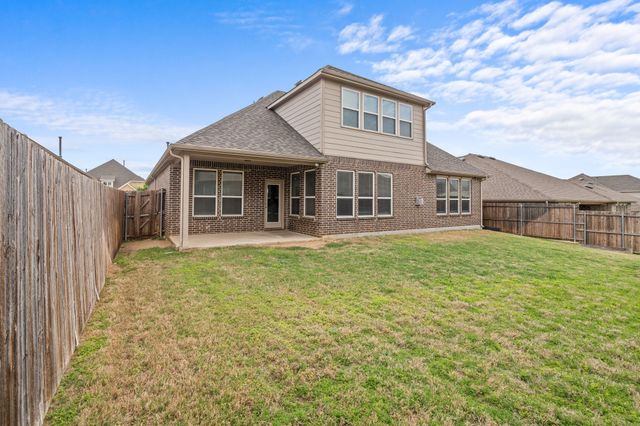 1929 Brahorn Lane, Fort Worth, TX 76131