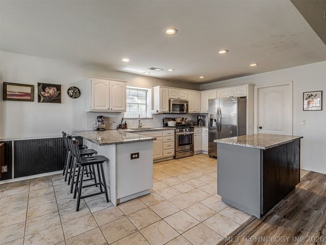 2012 E Princeton Street, Broken Arrow, OK 74012