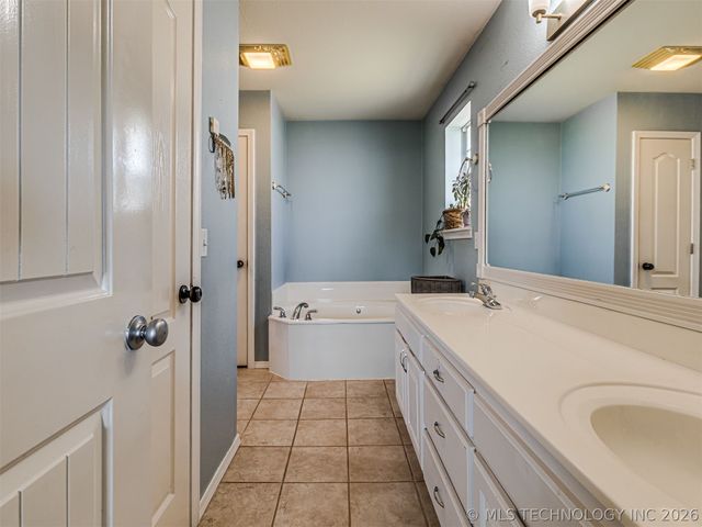 2012 E Princeton Street, Broken Arrow, OK 74012