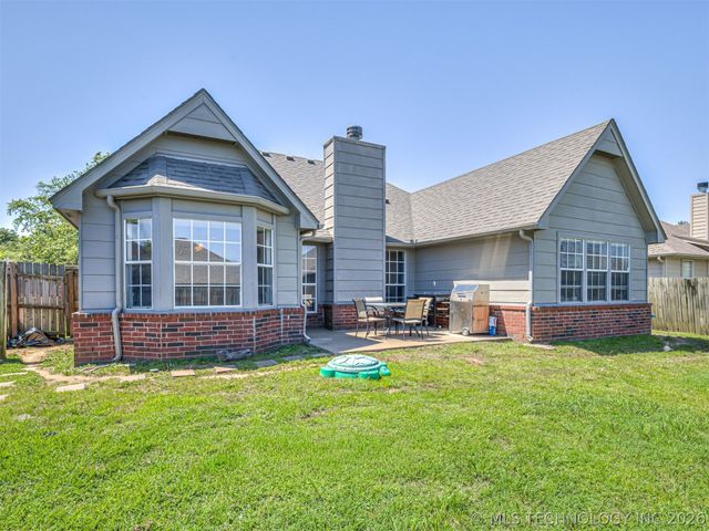 2012 E Princeton Street, Broken Arrow, OK 74012