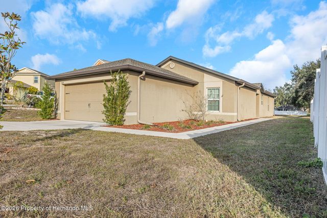 8646 Pinetop Ridge Lane, Brooksville, FL 34613