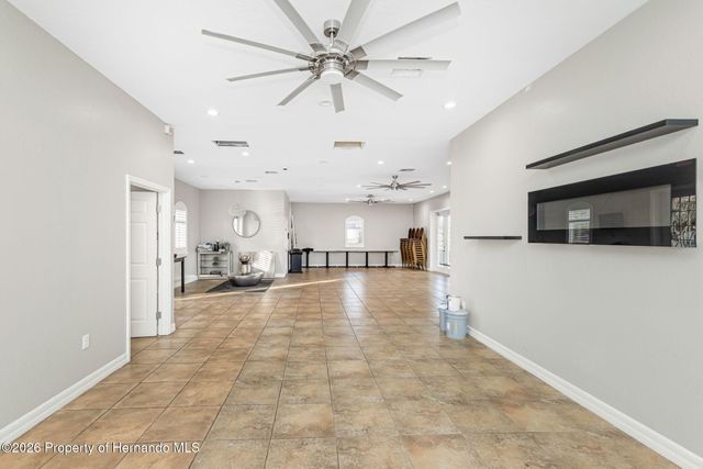 8646 Pinetop Ridge Lane, Brooksville, FL 34613