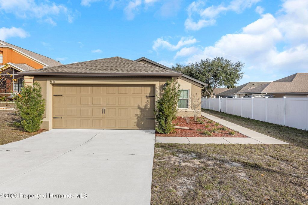 8646 Pinetop Ridge Lane, Brooksville, FL 34613