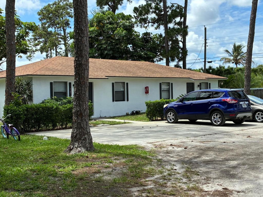 2180 46th Terrace S, West Palm Beach, FL 33415