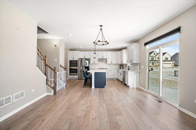 11306 Kinney Way, Huntley, IL 60142