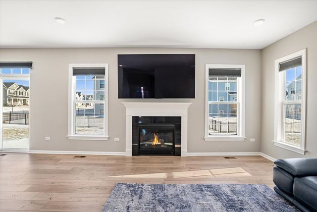 11306 Kinney Way, Huntley, IL 60142