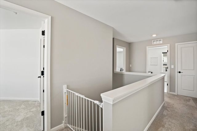 11306 Kinney Way, Huntley, IL 60142