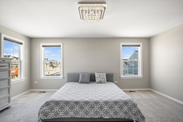 11306 Kinney Way, Huntley, IL 60142