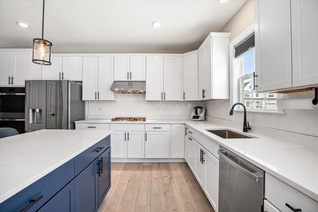 11306 Kinney Way, Huntley, IL 60142