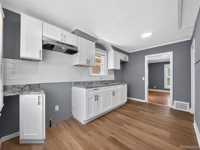 16608 Fenmore Street, Detroit, MI 48235