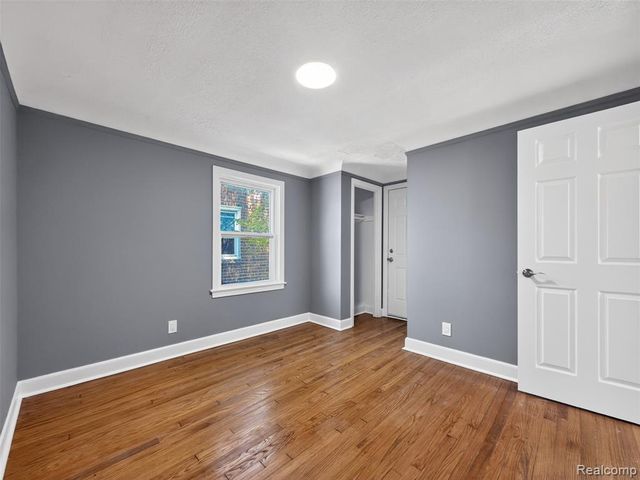 16608 Fenmore Street, Detroit, MI 48235