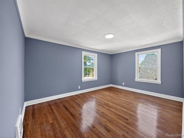16608 Fenmore Street, Detroit, MI 48235